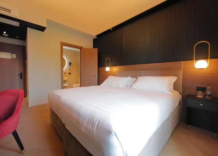 Namia By Dori Bardolino